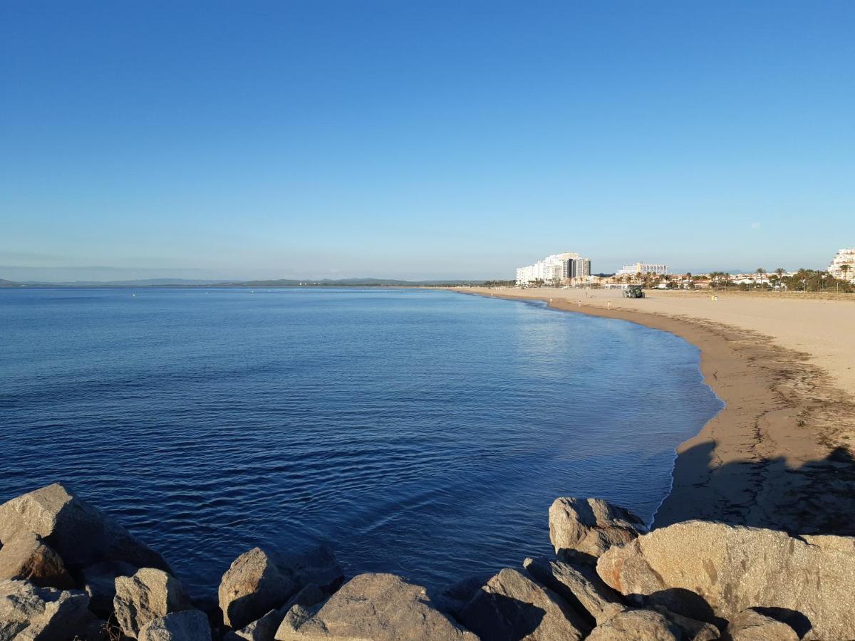 Xon'S Platja Ha Hotel Empuriabrava Ngoại thất bức ảnh