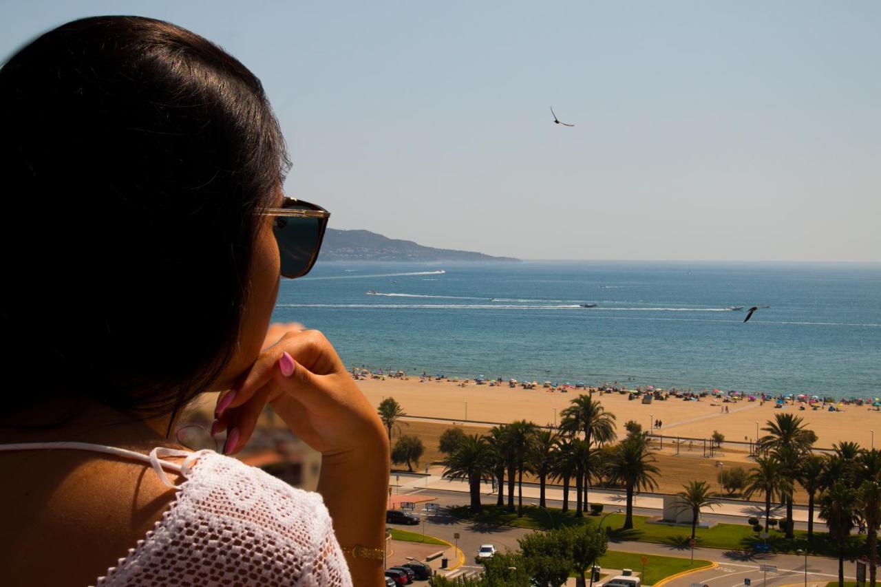 Xon'S Platja Ha Hotel Empuriabrava Ngoại thất bức ảnh