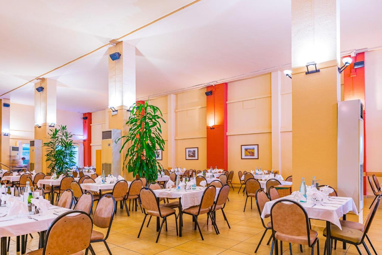 Xon'S Platja Ha Hotel Empuriabrava Ngoại thất bức ảnh
